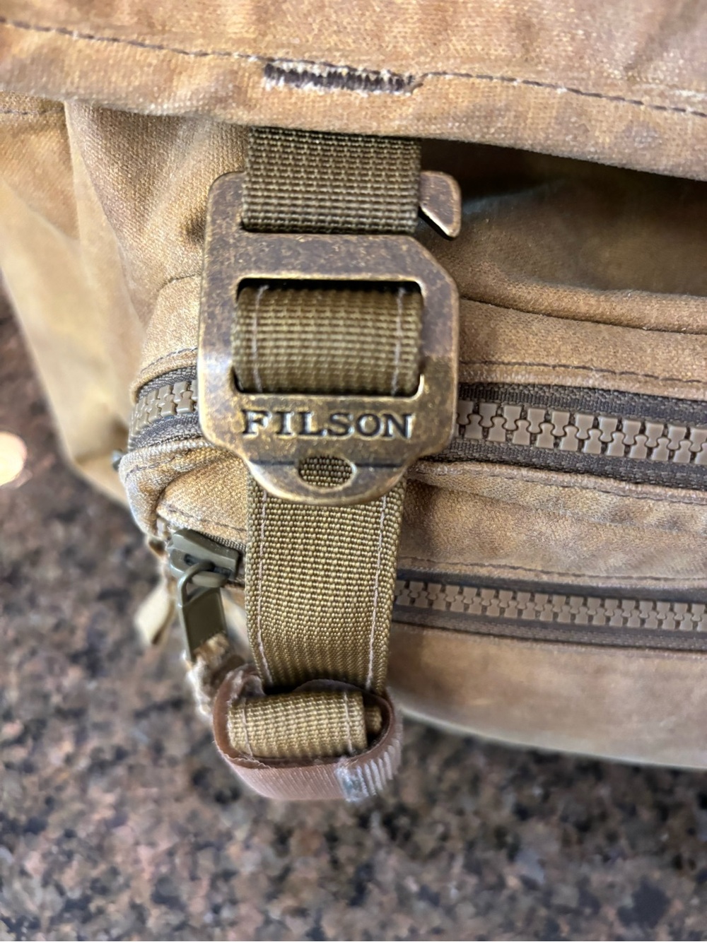 Filson Ranger Waxed Canvas Backpack /Rucksack - Picture 14 of 15